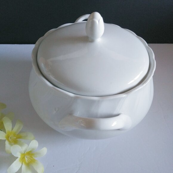Sheffield White Vegetable Bowl Fine China Porcelain - Picture 5 of 13